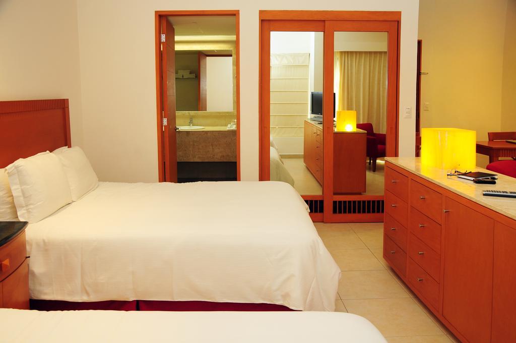 Ambiance Suites Cancún Szoba fotó